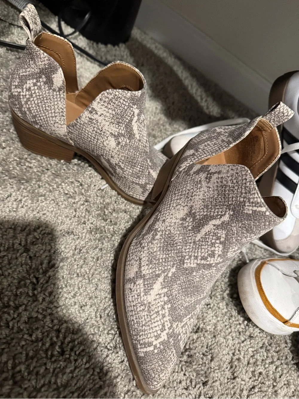 Universal Thread Women's Snake-Print Cutout Ankle Booties in Taupe and Cream